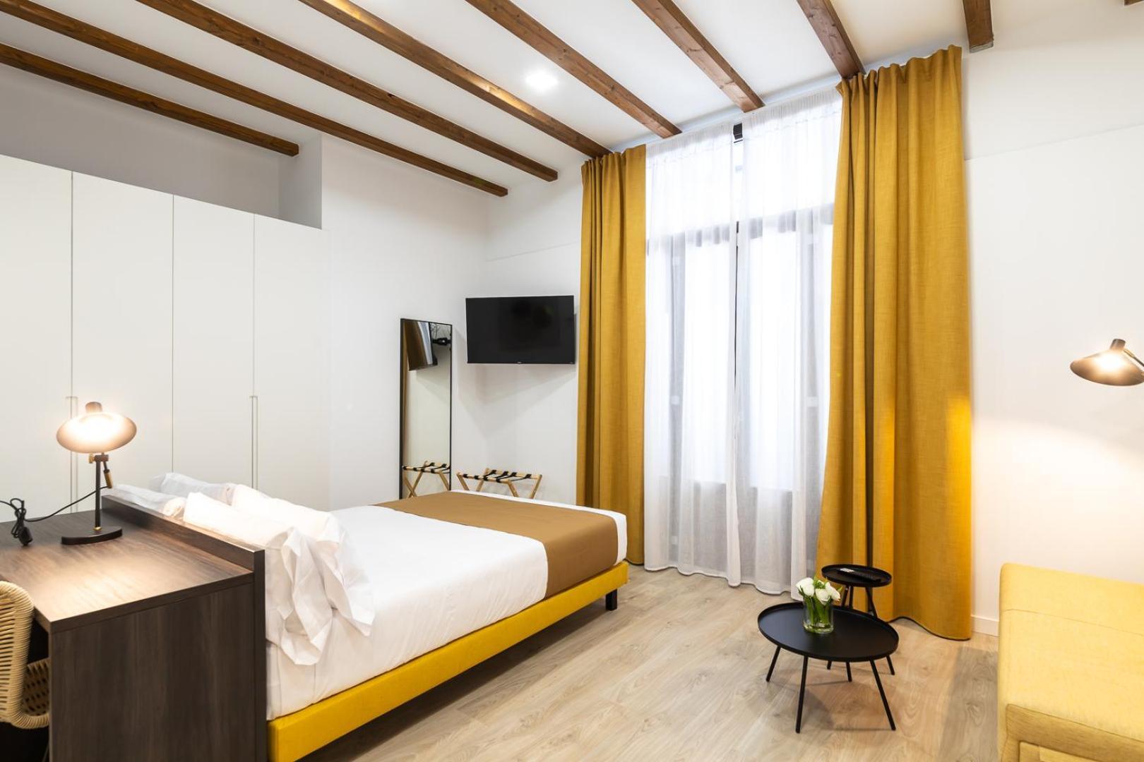Moontels Plaza De Vannes Валенсия Екстериор снимка